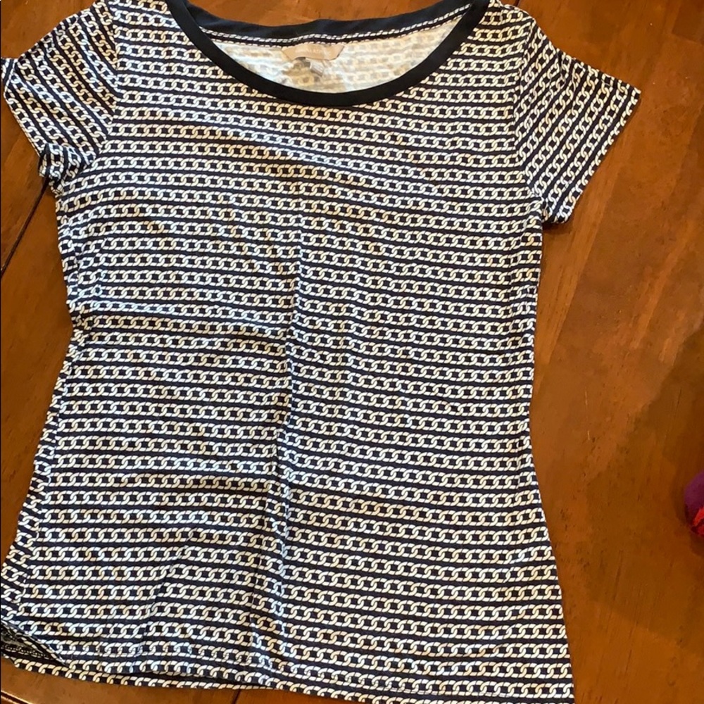 Fun blue and white chain-link shirt